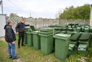 Лановецька громада отримала майже 2 тисячі контейнерів для сміття