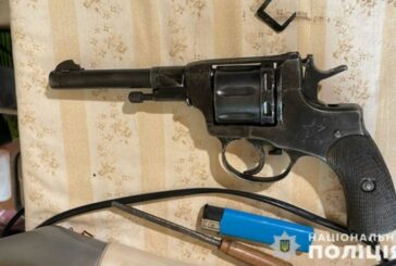 Незаконно торгував зброєю: у Тернополі затримали жителя Дніпропетровщини