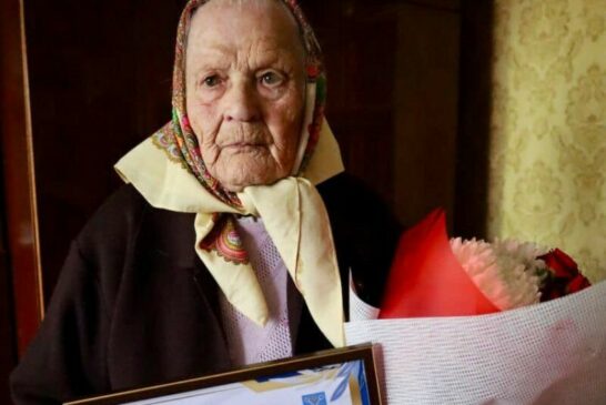 40 років на вчительській ниві: довгожителька на Тернопільщині відзначає столітній ювілей
