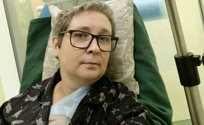 «Усе життя присвятила лікуванню людей, а зараз сама потребую допомоги»: лікарка-онколог просить про підтримку в боротьбі з раком