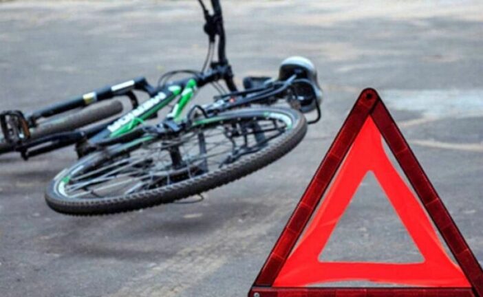 У Тернополі два велосипедисти не поділили дорогу, одному знадобилась допомога медиків