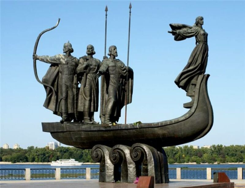 26 травня: День міста Київ, річниця битви під Корсунем