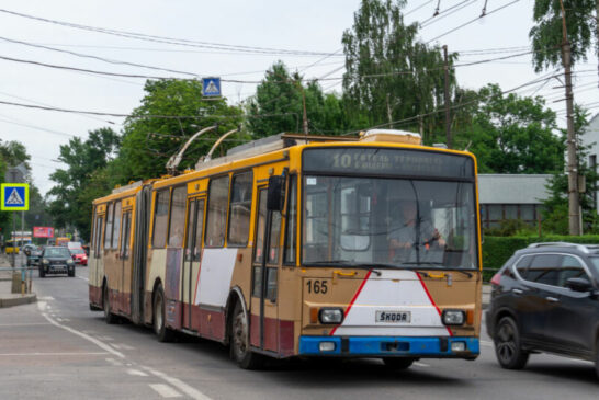 Завтра у Тернополі буде змінено рух громадського транспорту, що курсує через вул. Михайла Грушевського