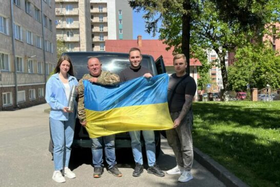 Українські військові отримали великодні паски від ЗУНУ