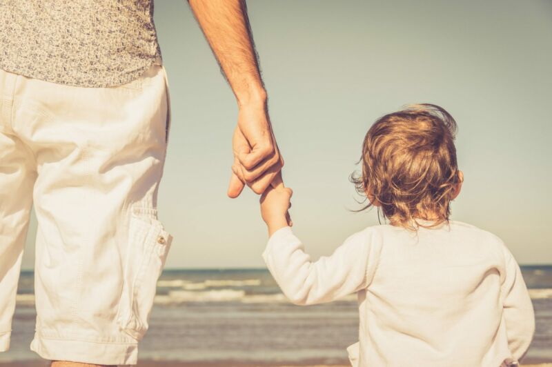 Як прописати дитину без згоди батька або матері