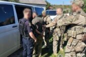 На Тернопільщині озброєний чоловік стріляв по людях: є загиблі і поранені