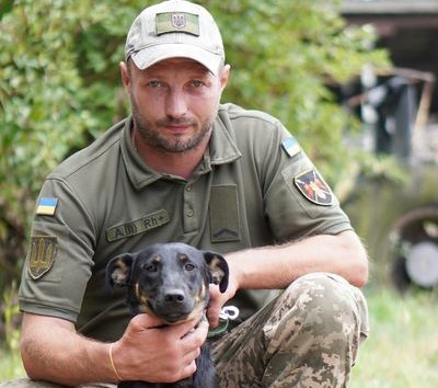 Чотирилапі «бійці»: собака Бона на службі з військовими 5-ї ОТБр (ФОТО)