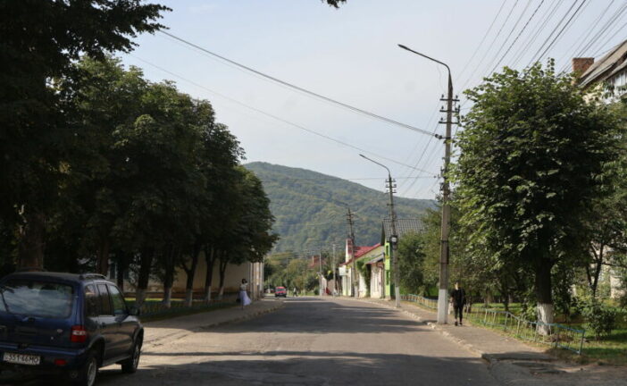 Ворота в Карпати: як у Вижницькій громаді на Чернівеччині успішно втілюють проєкти Програми USAID DOBRE