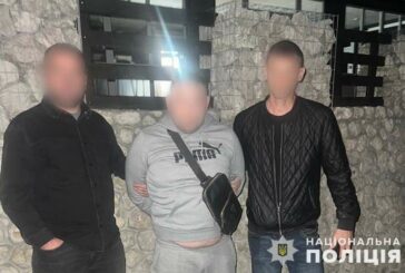 9000 доларів за перетин кордону: тернополянин організував  незаконний бізнес на чоловіках