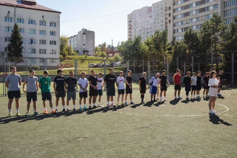 У ЗУНУ відбувся Благодійний чемпіонат з міні-футболу для збору коштів на підтримку ЗСУ