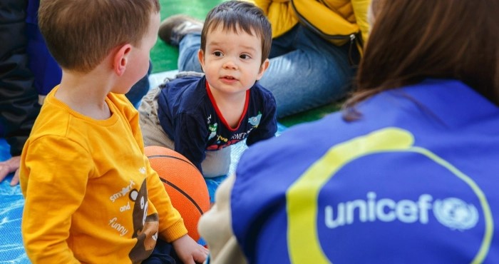 11 грудня – День заснування дитячого фонду ООН UNICEF, Міжнародний день танго