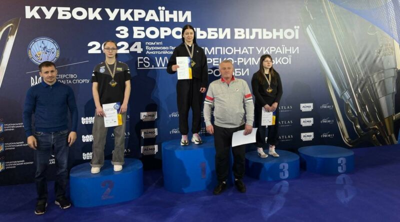 Студентка ЗУНУ – чемпіонка кубка України з боротьби