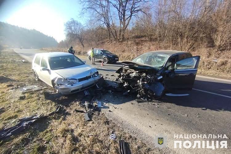 На Тернопільщині в ДТП травмувалися четверо людей