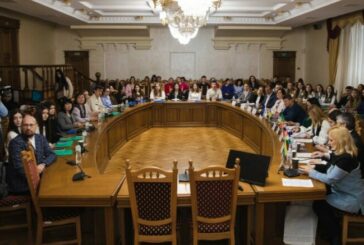 У ЗУНУ відбувся форум «Глобальна економічна невизначеність: діалог молоді»