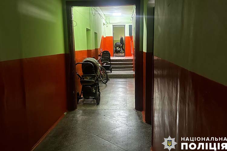 В одному з гуртожитків Тернополя виявили тіло невідомого чоловіка