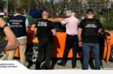 У Тернополі затримали посадовця університету: працевлаштовував за гроші чоловіків призовного віку