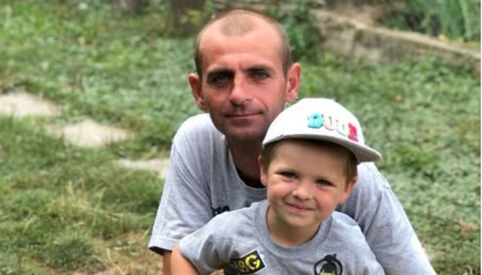 Дочекався синочок тата: через 2 роки і 3 місяці повернувся з російського полону захисник із Тернопільщини