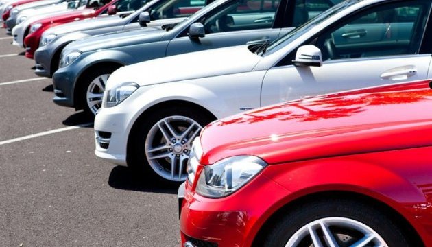 Понад 1,6 млн грн транспортного податку сплатили власники елітних авто на Тернопільщині