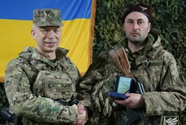 Зупинив просування ворога: десантника з Тернопільщини нагороджено нагрудним знаком «Хрест Хоробрих» (ФОТО)