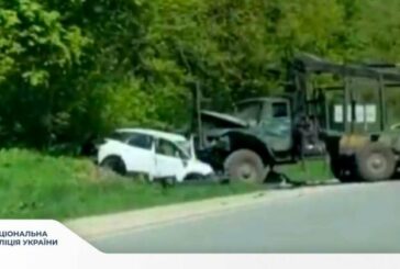 На Тернопільщині водій вантажівки «Урал» в’їхав у легківку: двоє травмованих