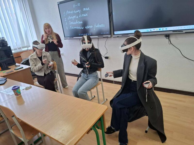 STEM-WEEK у ЗУНУ: майбутнє VR-психотерапії крізь призму етики