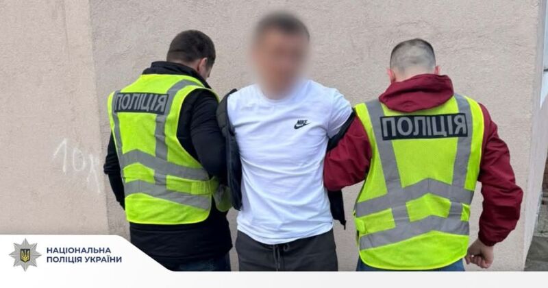 Житель Тернопільщини за 14 тисяч доларів допомагав чоловікам уникати мобілізації