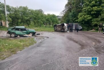 На Тернопільщині п'яний депутат наїхав автівкою на військового, потерпілий помер