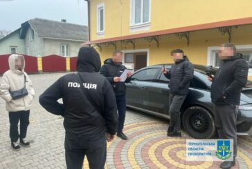 14 авто ввезли як гуманітарку для війська, але продавали в інтернеті: на Тернопільщині судитимуть групу шахраїв
