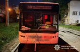 У Тернополі пенсіонерка зламала руку в... тролейбусі: що сталося