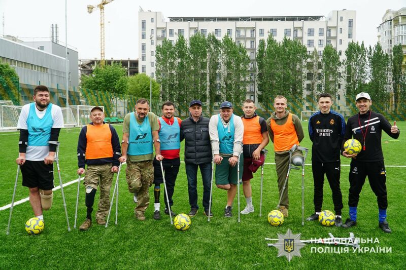 Учасники ветеранського простору Тернопільщини «Незламні духом» долучилися до новоствореної ампфутбольної команди