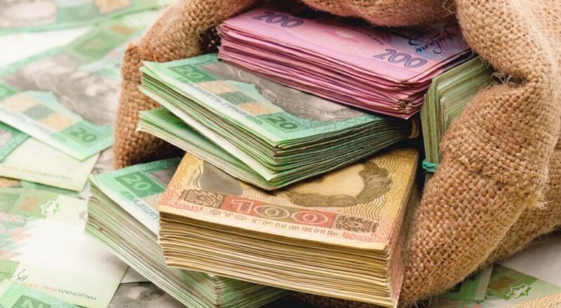 До бюджетів Тернопільщини надійшло майже 3 мільярди гривень податків