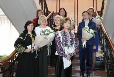 Податківці Тернопільщини вшанували матерів військових - захисників України