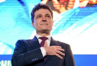 Новим президентом Румунії стає Нікушор Дан: що треба знати про нього українцям