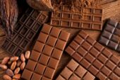 Не поспішайте викидати: чому з’являється білий наліт на шоколаді