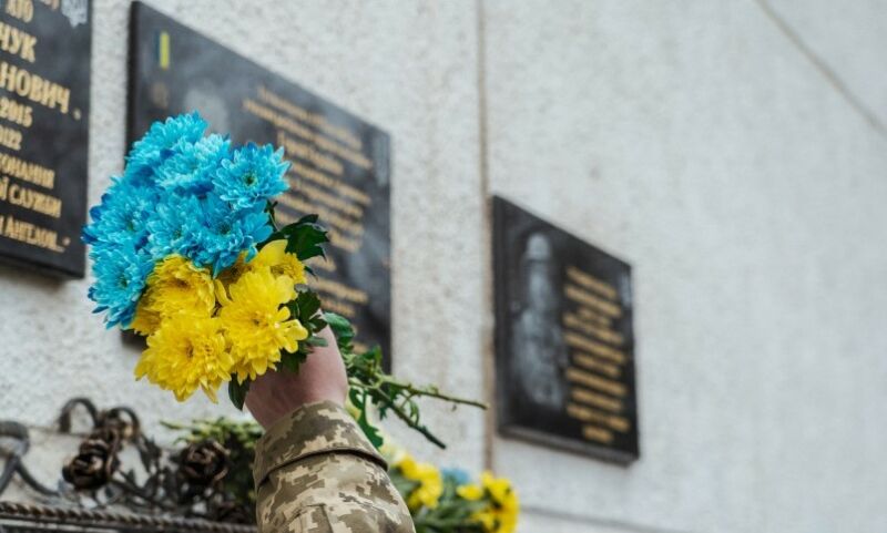 У Тернополі встановлять меморіальну таблицю на честь бійця спецпідрозділу «Кракен» Віталія Олійника