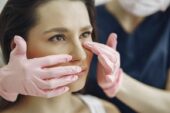 Блефаропластика: чи варто робити у молодому віці?
