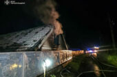 Опівночі на Чортківщині гасили пожежу: врятували три будівлі