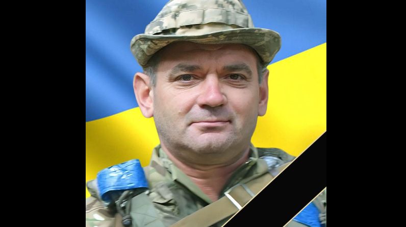 На щиті повертається додому Василь Ющишин з Тернопільщини, якого вважали зниклим безвісти