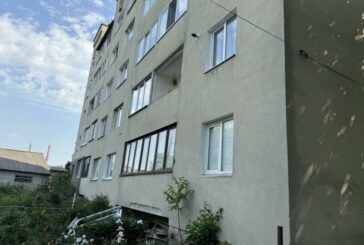 У Тернополі внаслідок атаки ворога пошкоджені багатоквартирні будинки