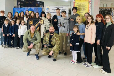 Тернопільська школа №16 придбала дрони для військових