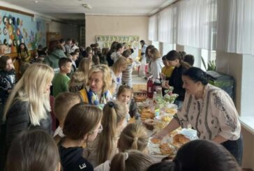 Солодкий ярмарок: у тернопільській школі №10 зібрали понад 100 тисяч на техніку для військових