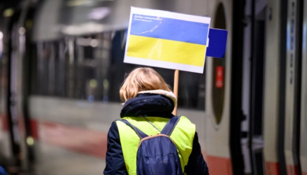 Мільйони за кордоном: чи повернуться українці додому після війни?