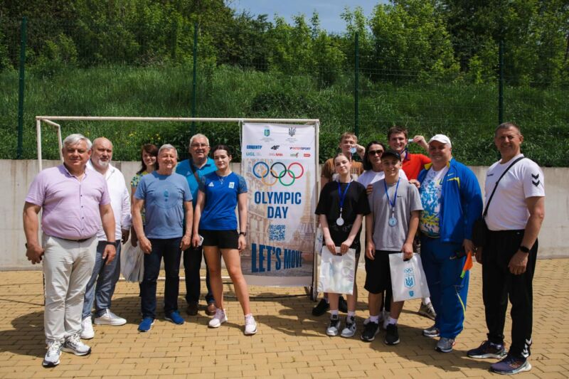 Міжнародний Олімпійський день у ЗУНУ: популяризували спорт та вшанували пам’ять захисників України