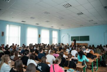 Митрополит Нестор зустрівся зі студентами ЗУНУ