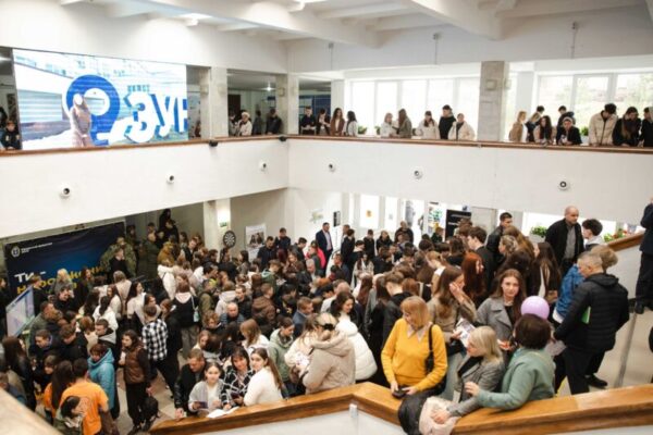 фото зуну двері