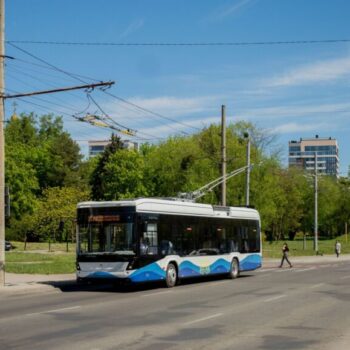 фото тролейбуси