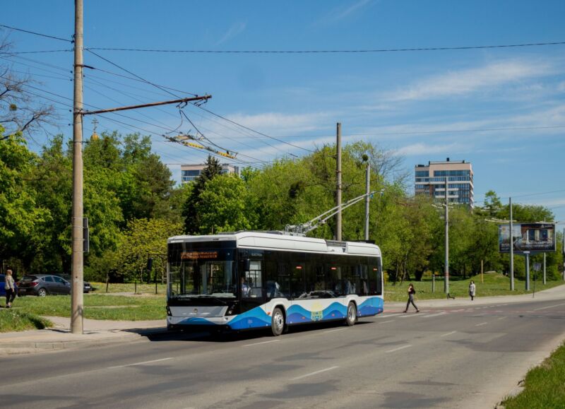 фото тролейбуси